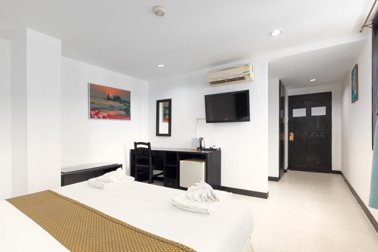 Noble House - 200 Meters Patong Beach Phuket Стая снимка