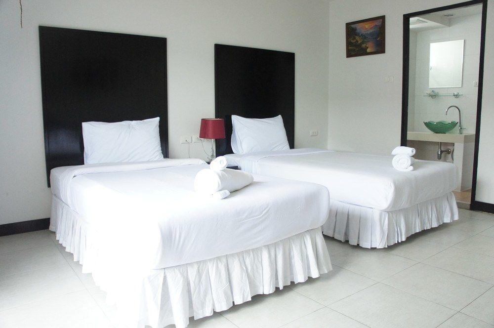 Noble House - 200 Meters Patong Beach Phuket Екстериор снимка