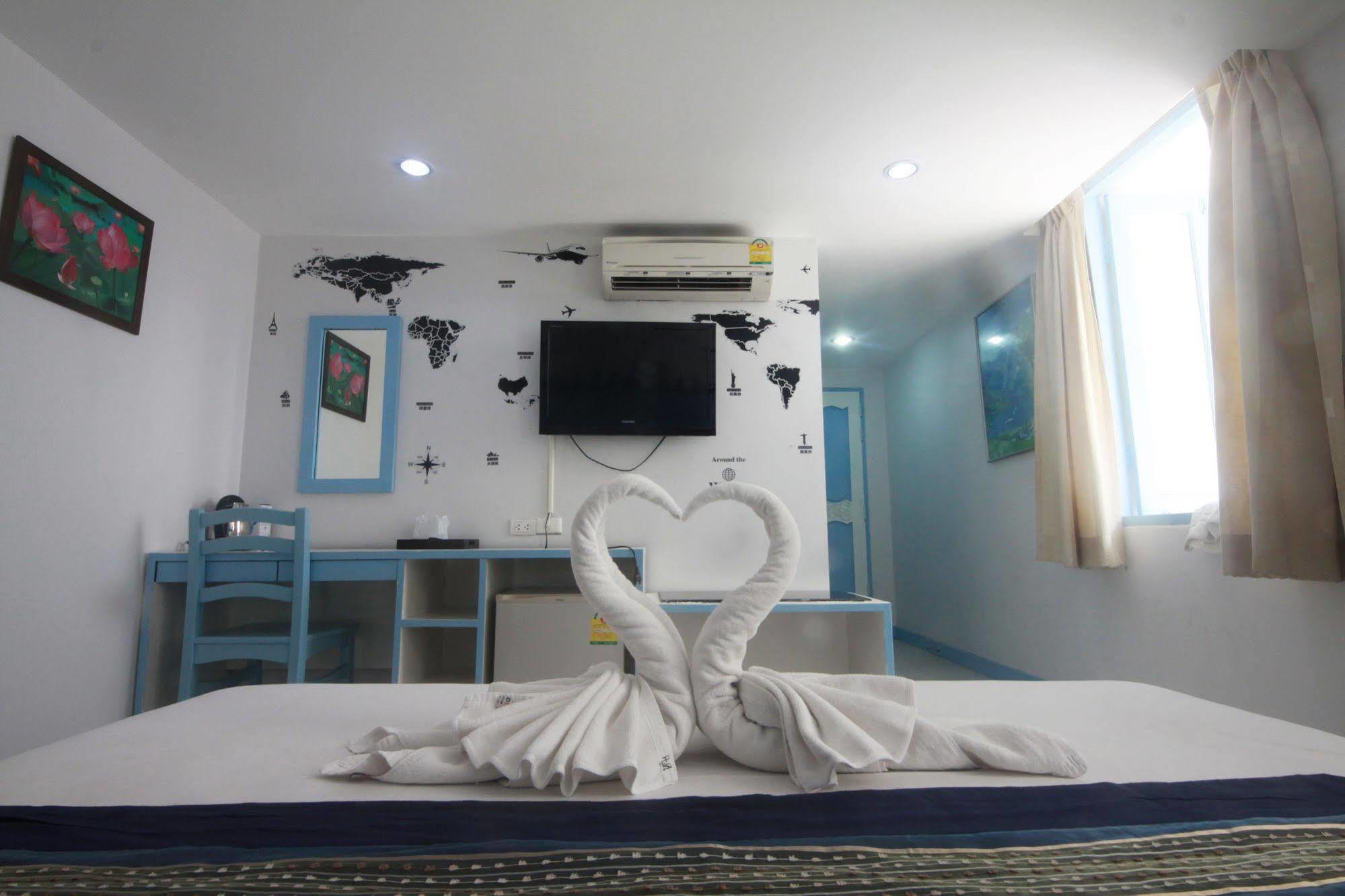 Noble House - 200 Meters Patong Beach Phuket Екстериор снимка